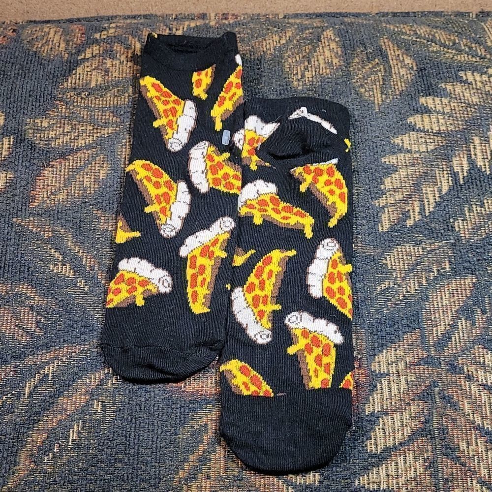 Pepperoni Pizza Mug Novelty Low Cut Socks - One SIze
